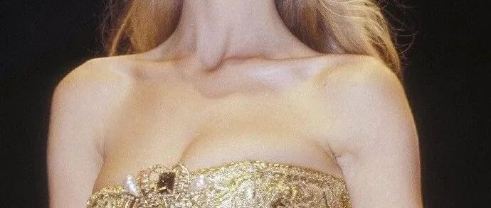 她是全球最贵肉体，4分钟“搞垮”一座城！1张私照令无数人直呼：无人能及！