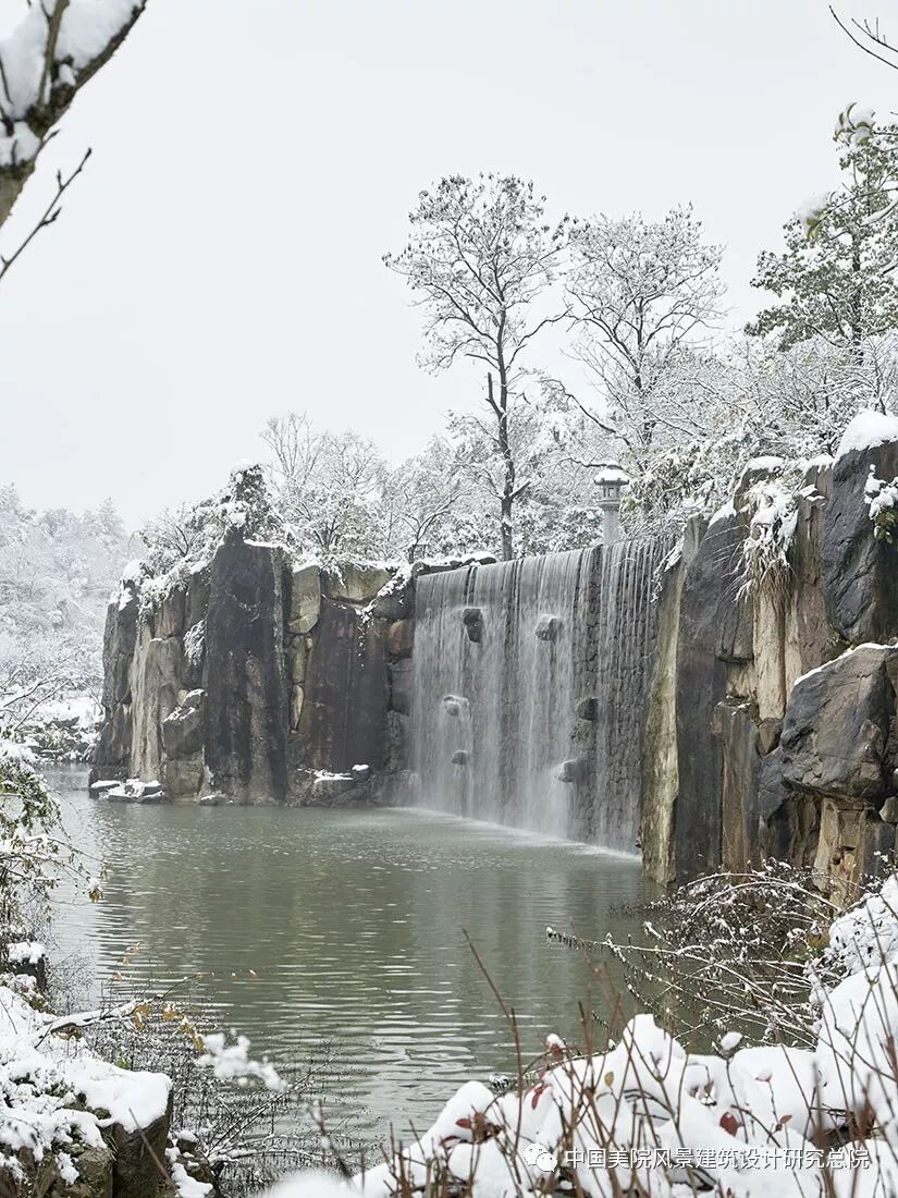 替换最后的雪景图（入口区跌水）.jpg