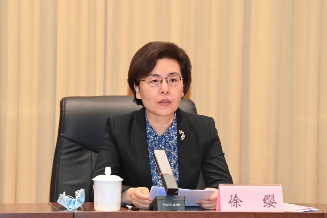 弘扬劳模精神勇担时代重任我市举行劳动模范表扬大会