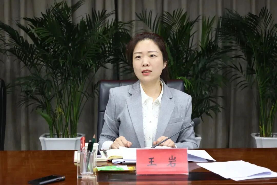 王岩指出,要坚持问题导向,切实增强工作责任感和紧迫感,在建项目抓