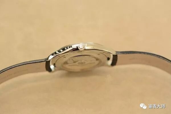 为什么手表薄厚差距很大?它们到底差在哪呢?