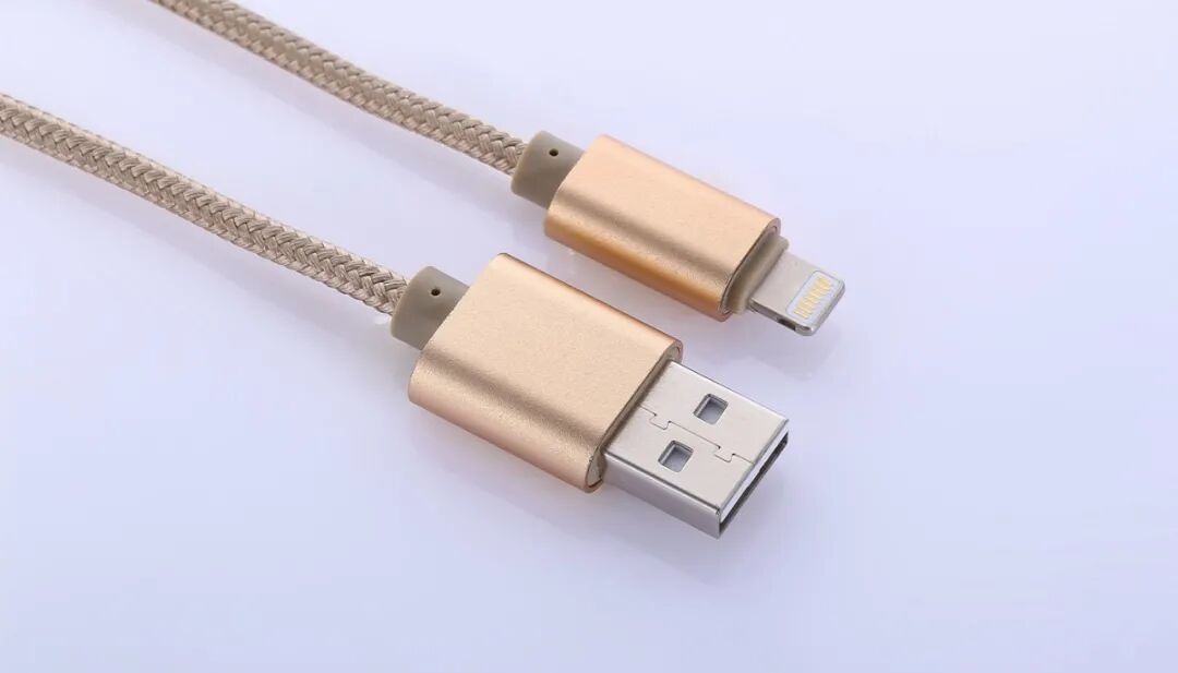 危險！手機千萬不要這樣充電！的圖4