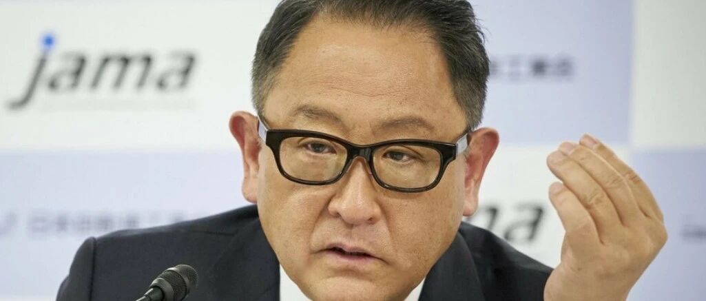 丰田社长再抨击电动车政策：将使550万人丢工作，碳中和敌人不是内燃机 |飞灵