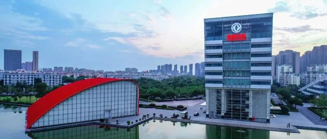 对标悍马、大G，售价近百万！多家车企盯上高端纯电硬派越野市场 | 飞灵