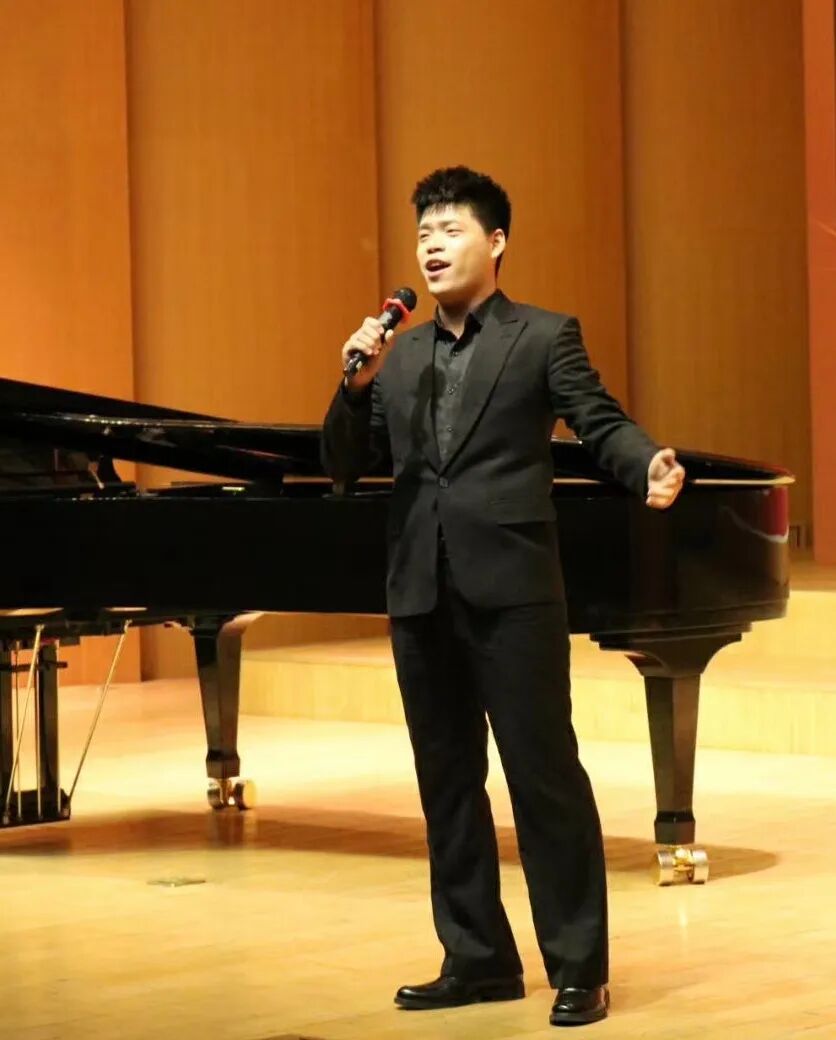 演唱者：刘知宇照片.jpg
