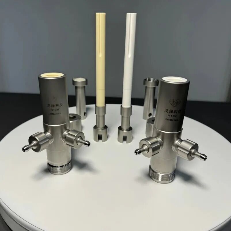 产品2：陶瓷计量泵.jpg