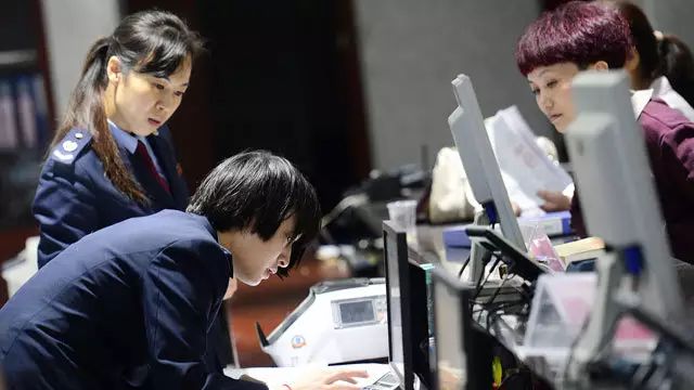 養老、稅費、減排...這一周,國務院定了這些大事!你的這些關切有了回應!