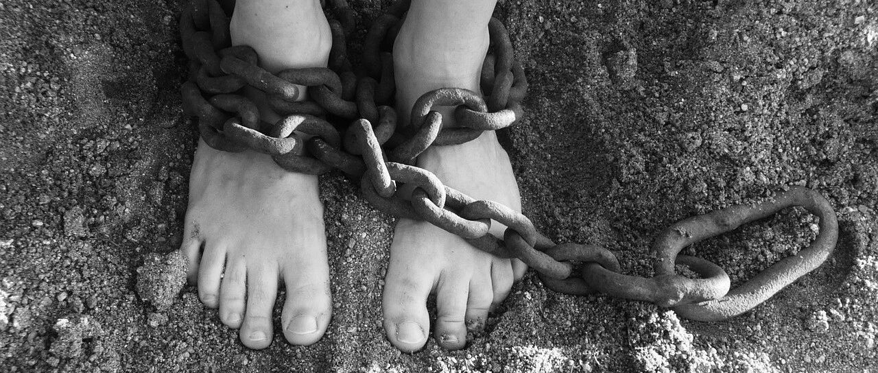 人生最沉重的枷锁是什么?