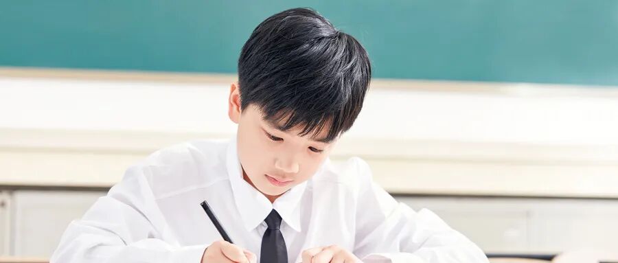 陪伴孩子写作业，如何才能快速又高效？