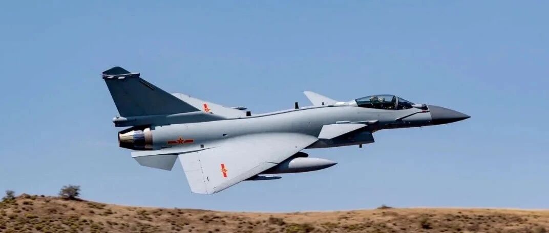 歼10榜上无名？伊朗敲定首批武器采购单，最终还是选择了俄制战机