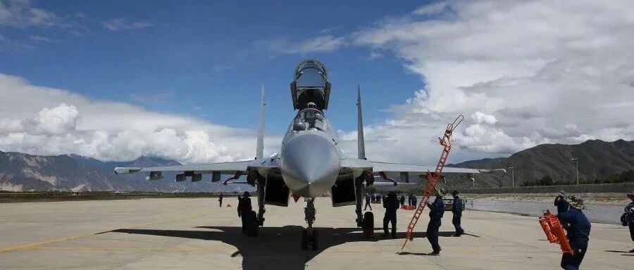 歼16“迎接”阵风战机，印度人百思不得其解：歼20为何不出动？