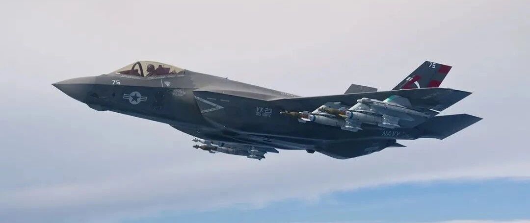 F35已经飞了32万小时！价格比四代机还便宜，歼20如何应对？