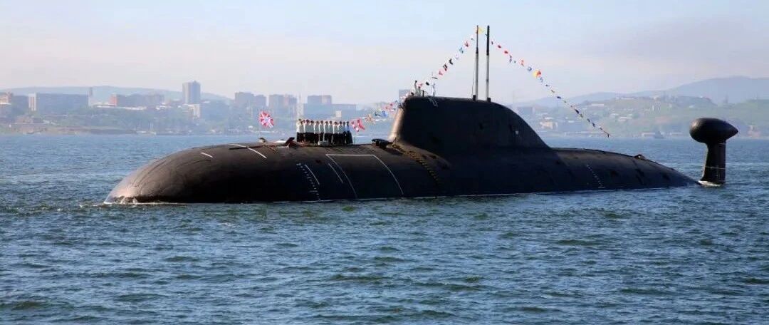 印度花10亿租借核潜艇，到手后发现不能发射导弹，一气之下直接撞坏