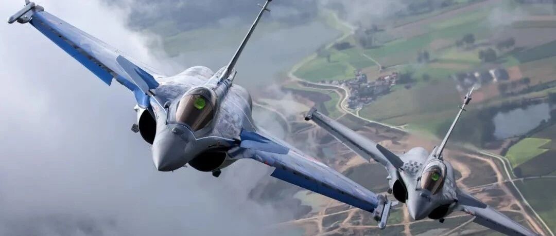 89亿白花了？印度王牌战机露馅，对抗歼20成笑柄