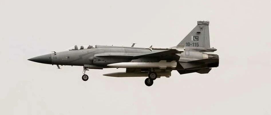 枭龙出口受阻？西方在关键设备上卡脖子，小看中国技术？