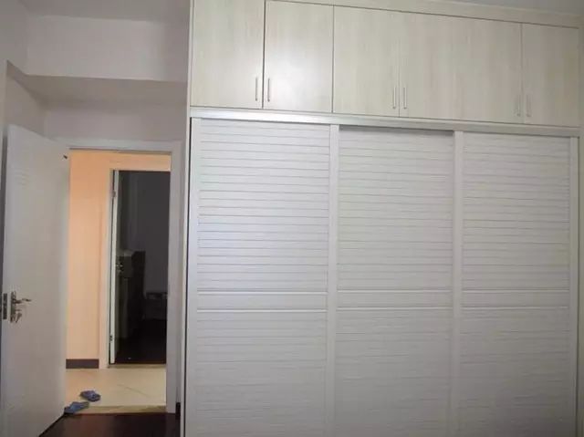 卧室门用什么材料的门比较好_门卧室材料好比较用什么材质_卧室门材料选择