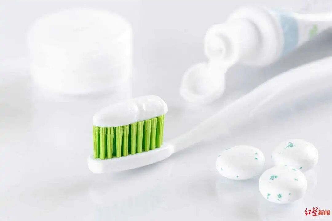 口腔护理包有什么牙周也有“晴雨表“：正确的口腔护理，应该包含哪些步骤？_https://www.jmylbn.com_新闻资讯_第5张