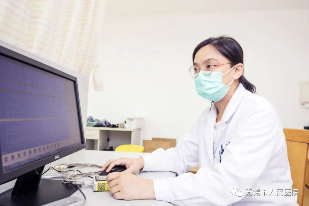 手动心电图怎么拉【仁医妙手】拉肚子就诊却被查出罕见心脏病——人医心电图医生慧眼识图_https://www.jmylbn.com_新闻资讯_第11张