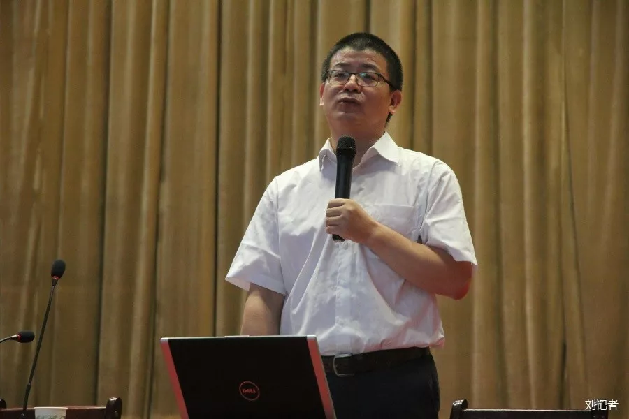 德国F十U教育集团项目(亚洲)主管熊火金博士深入靖远职专考察 德国F十U教育集团项目(亚洲)主管熊火金博士深入靖远职专考察