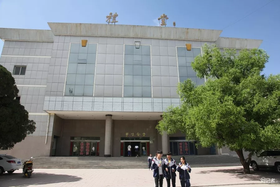 德国F十U教育集团项目(亚洲)主管熊火金博士深入靖远职专考察 德国F十U教育集团项目(亚洲)主管熊火金博士深入靖远职专考察