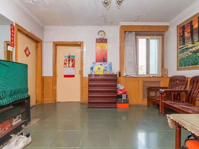 图源网络与此同时商品房开始如雨春笋出现,出现了新房子,当然也要装修