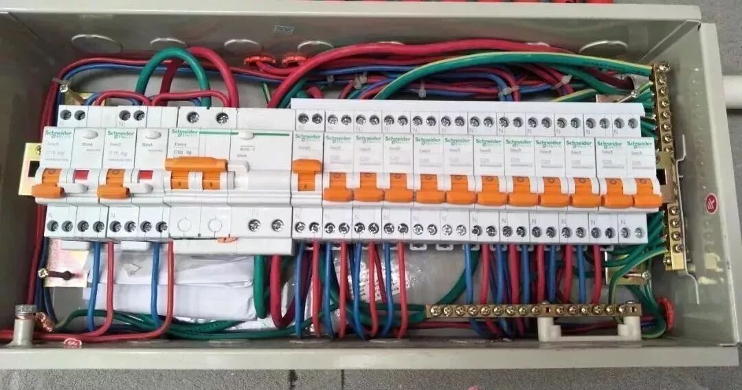 漏保越級跳閘是咋回事？的圖1