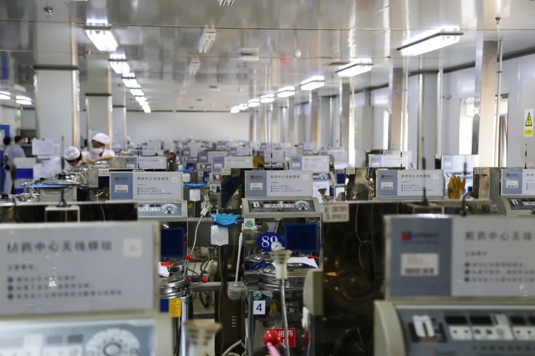 东华原煎药机怎么样山东华硕堂举行智慧中药房启动仪式，东华原医疗十功能自动煎药机焕新亮相_https://www.jmylbn.com_新闻资讯_第11张