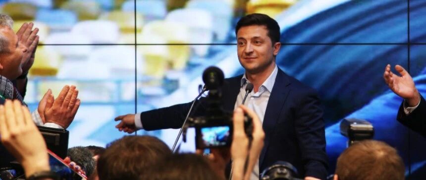 不妙！美国开始安排泽连斯基的“后事”了