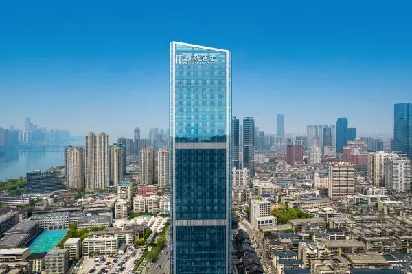 携程日航机票券200元每天10点抢 西双版纳丽江长沙安吉酒店799元起周末不加价