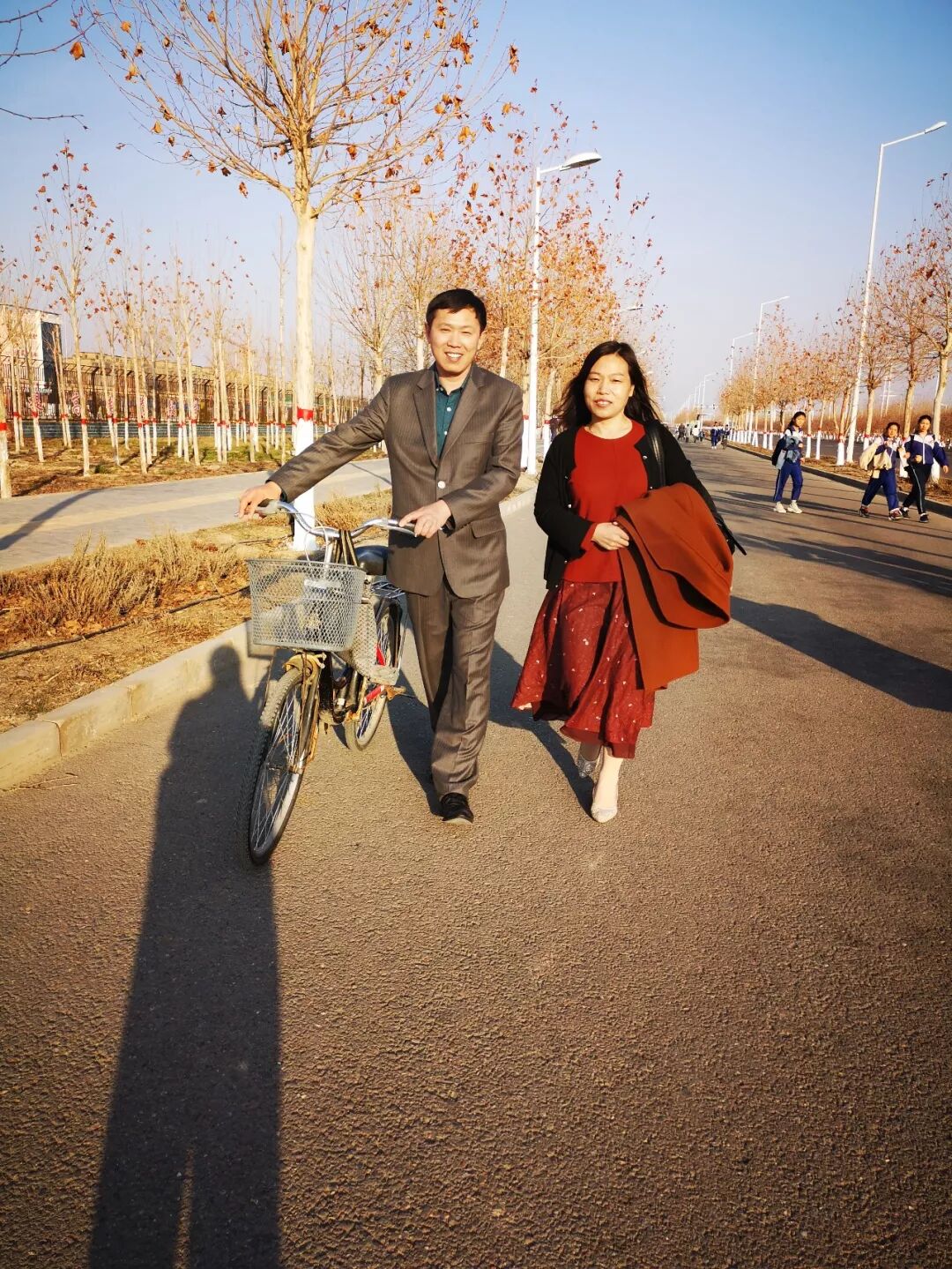 教师伉俪携手支教 200余篇日记镌刻援疆师生情