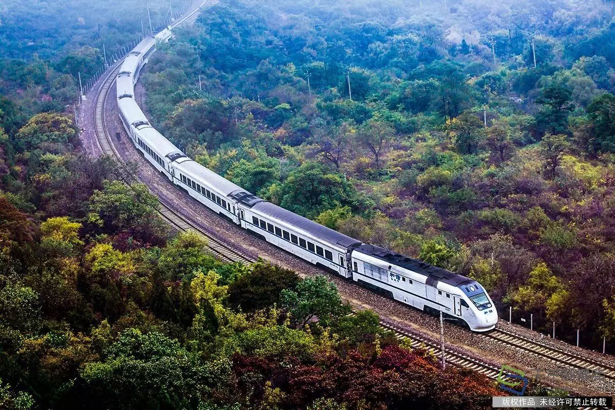 这趟列车,从开往延庆,它途径的每一个地点,都是风景.