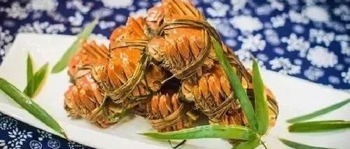 只因直接上牙啃螃蟹，7000元没了！