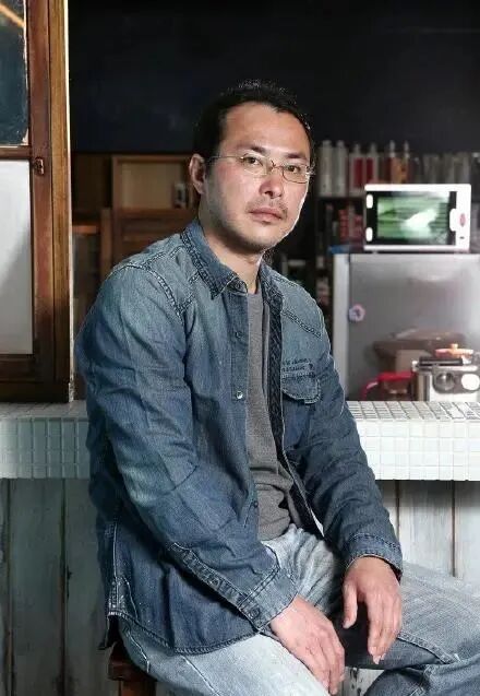 王心凌的“狗皮膏药”前男友：一句话毁了王心凌，如今年近40还靠父母救济疑精神出问题（组图） - 15