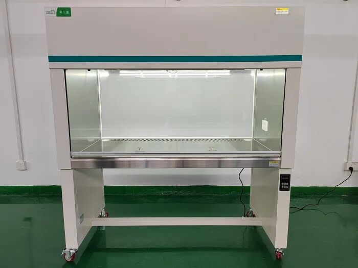 无菌隔离器、生物安全柜与超净工作台在无菌检验中的应用比较