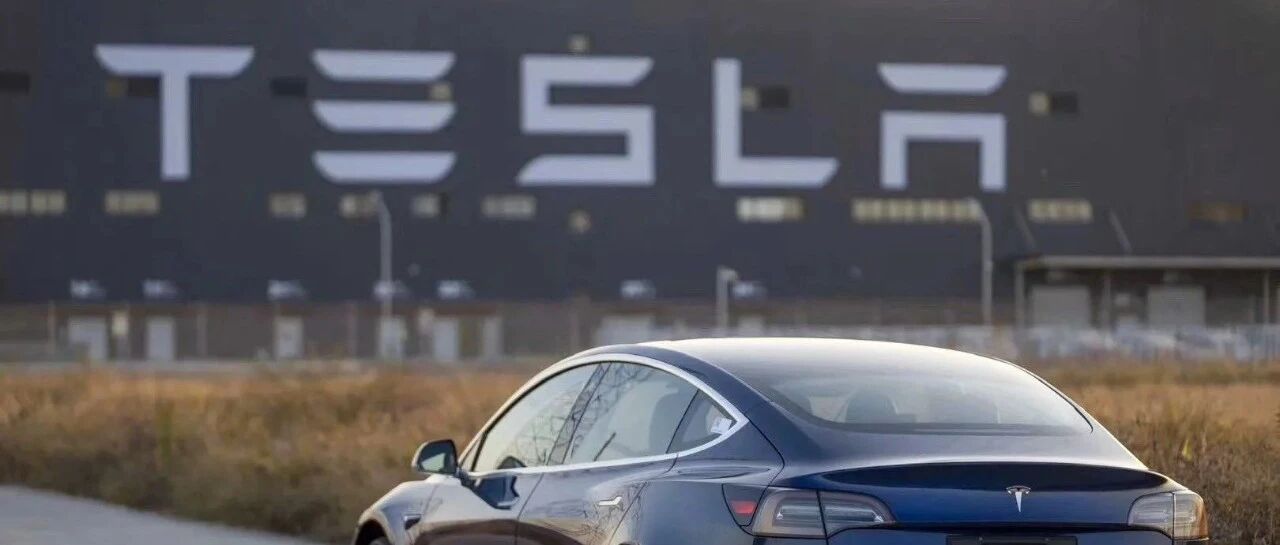 特斯拉的秘密：科技综合体崛起