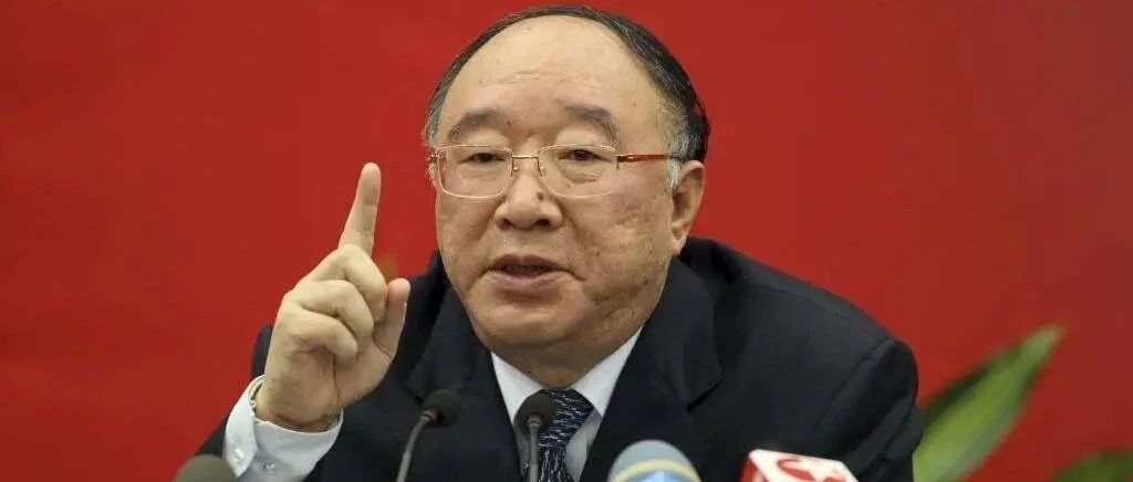 黄奇帆: 美国在金融领域和我们脱钩等于自杀，美国芯片企业丢了中国市场，会进入螺旋式萎缩