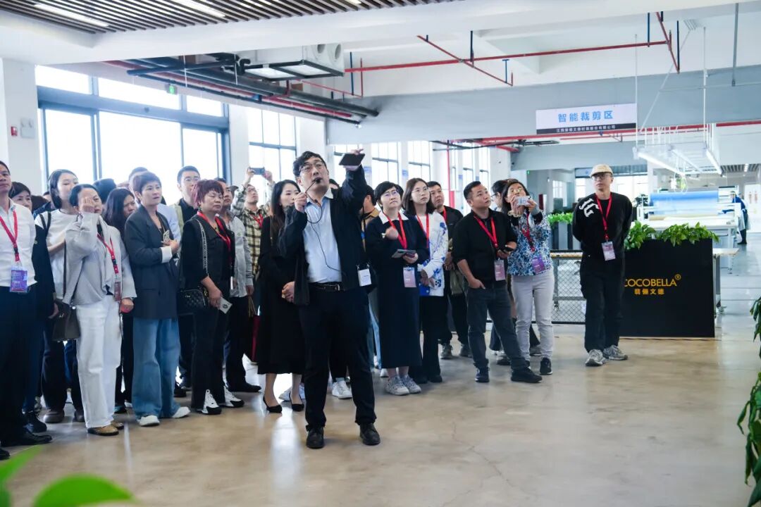 “向新聚力 质赢未来” 2024中国服装论坛高精尖创新大会成功在于都召开！