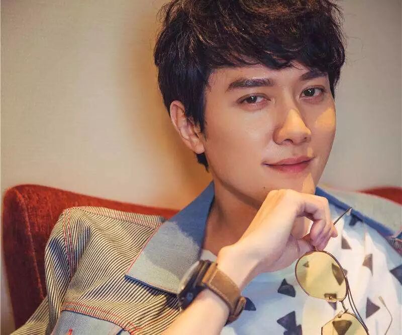 从赵丽颖冯绍峰结婚,教你看面相搭配_算命相术-易经卜卦网