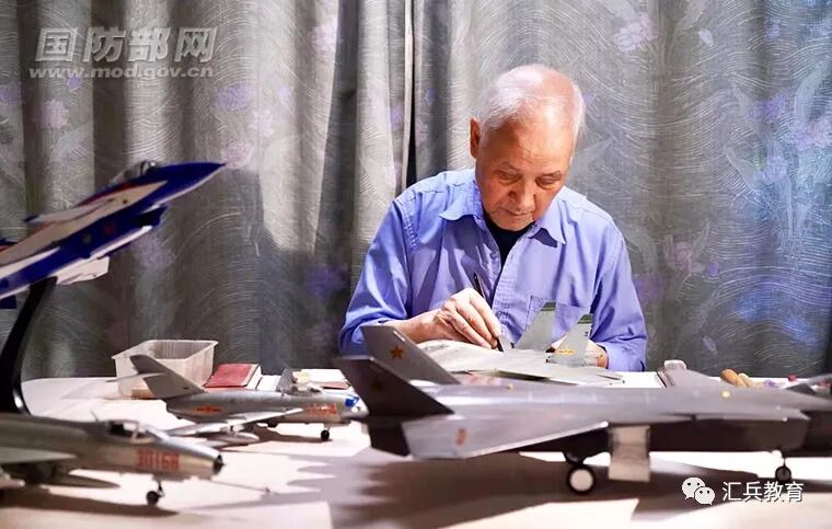 84歲航模人和他的1000多架航模背后的故事的圖4