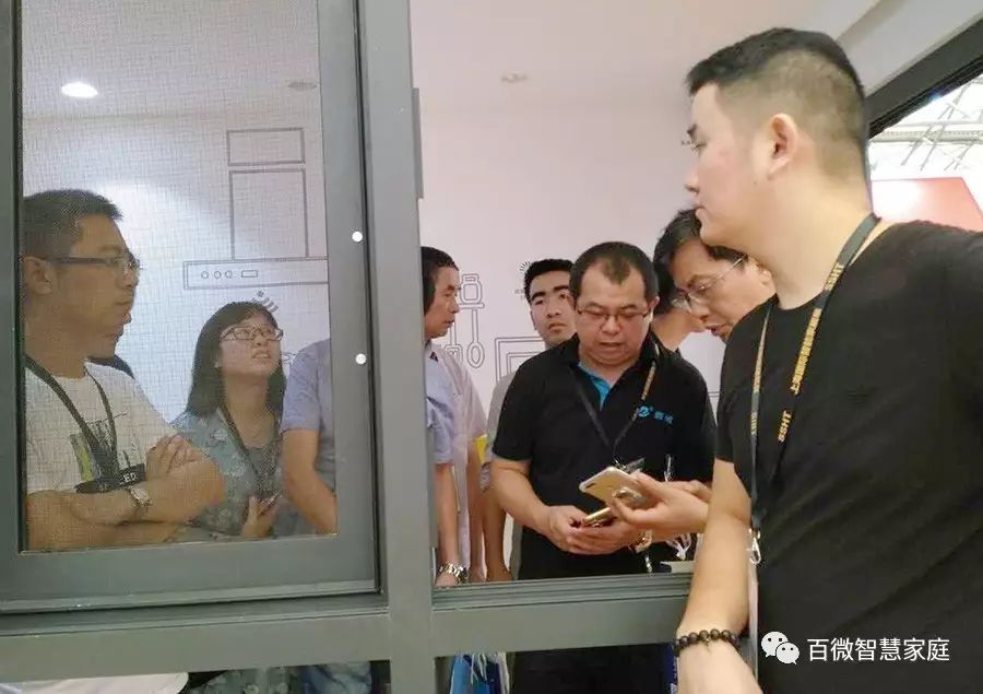 SSHT如期开幕 百微展位热闹非凡 SSHT如期开幕 百微展位热闹非凡