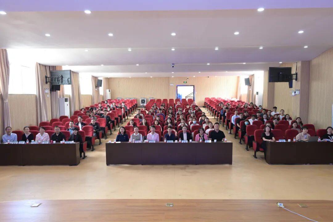 全科诊疗仪是什么州人民医院举办大理州医学会全科医学分会省级继教项目“滇西全科常见疾病诊疗基层医师培训班”暨四川大学华西医院医学联盟单位授牌仪式_https://www.jmylbn.com_新闻资讯_第2张