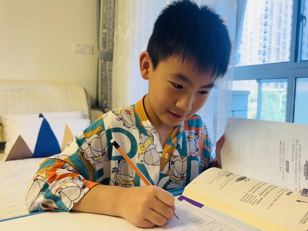 AD105怎么读【2024第(105)期】拓宽知识   启迪智慧之光——2024年上海市外高桥保税区实验小学暑假阅读活动_https://www.jmylbn.com_新闻资讯_第76张