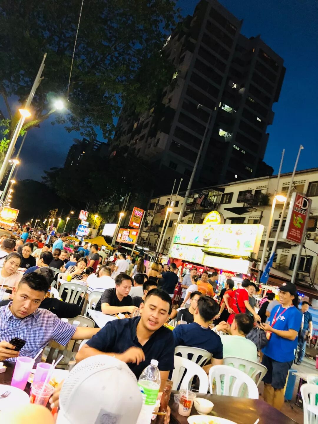 伟哥游记：“我的大马路”Day1：夜市