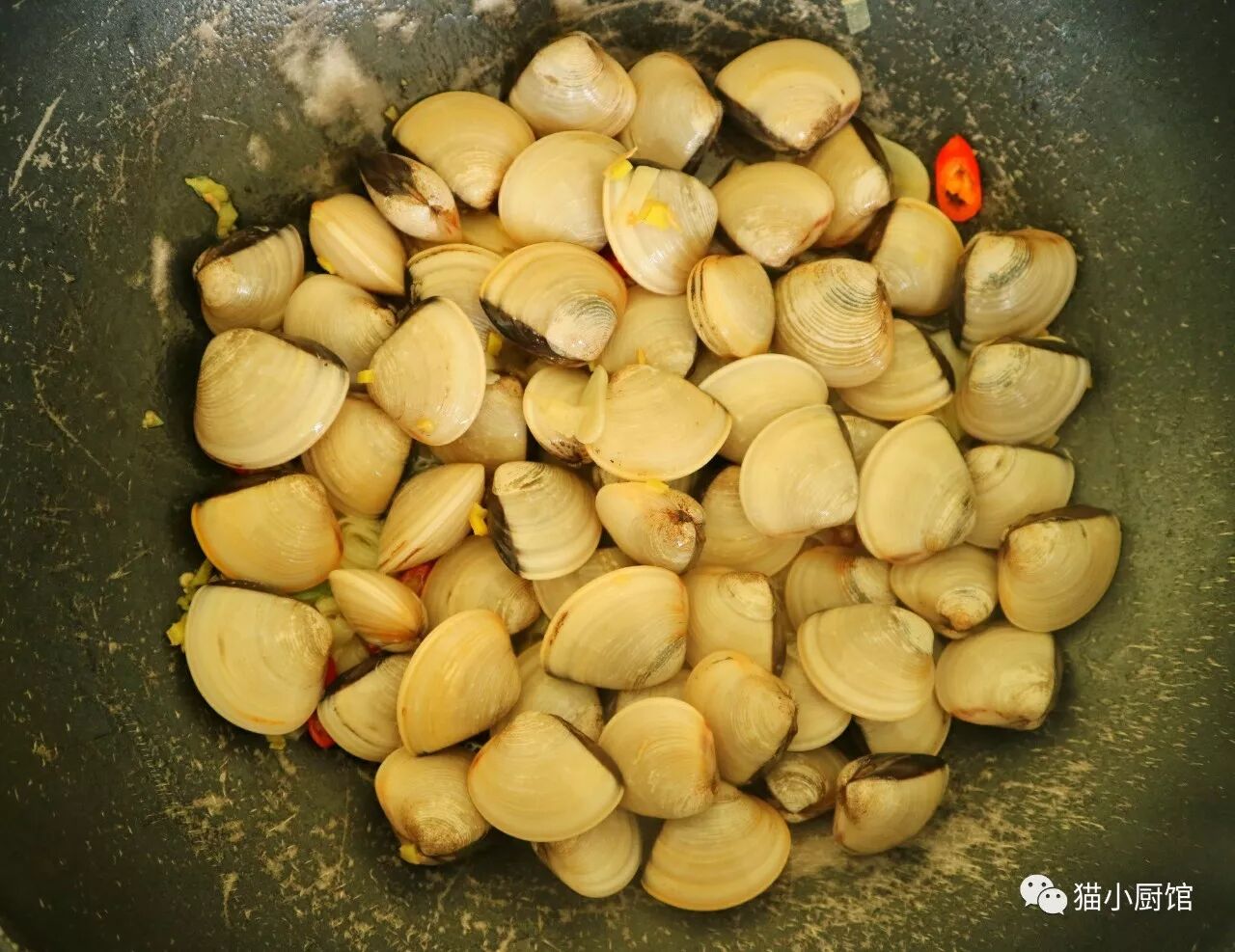 宿舍懒人福利——笋香蛤蜊酸辣汤