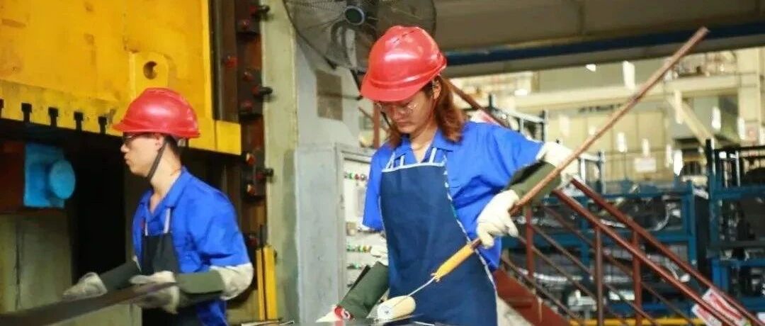 教育部等八部门为职业学校学生实习管理划定“红线”