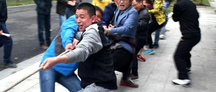 快中考了，教育部和高中好忙~