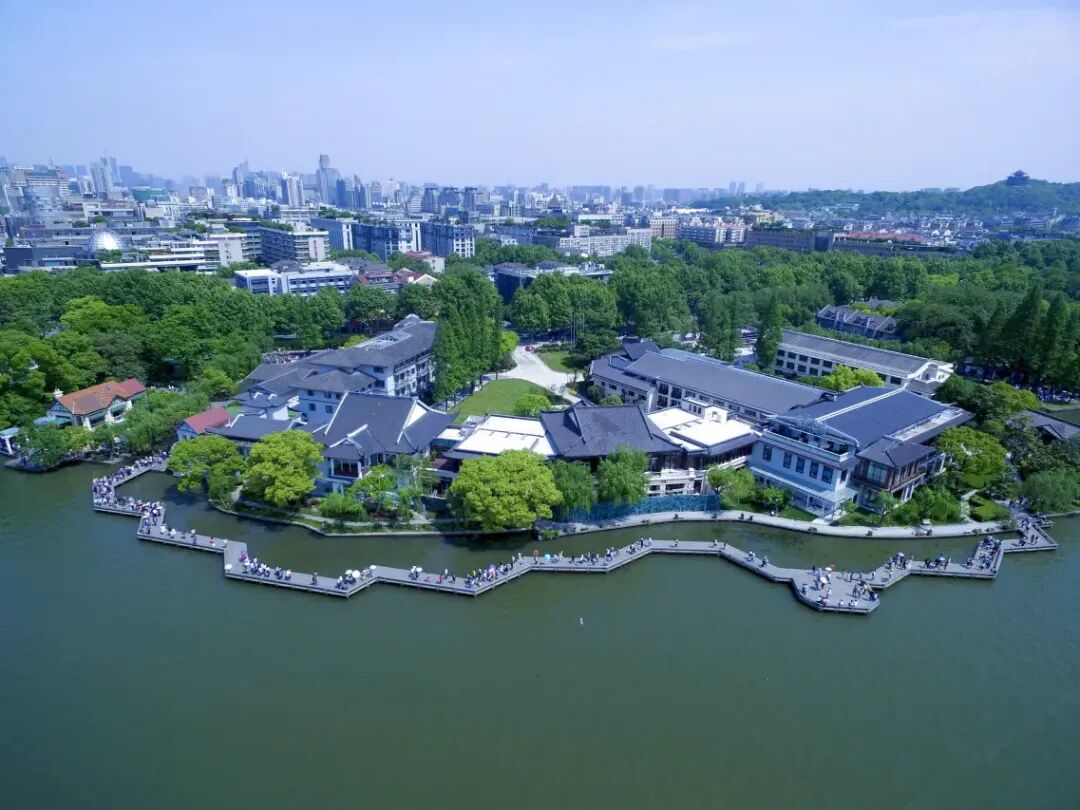 阿提哈德早鸟机票含税400+起 跨年欧洲摩洛哥暑期肯尼亚 上海香港北京成都出发