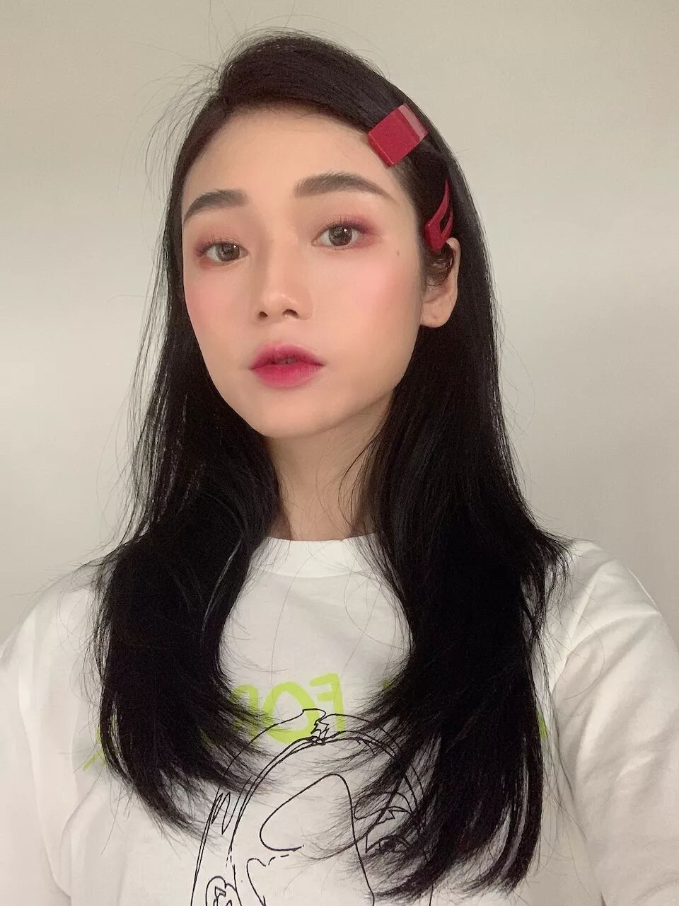 夏日妆容分享|可甜可辣蜜桃粉妆容(蜜桃粉显肤色吗女生)