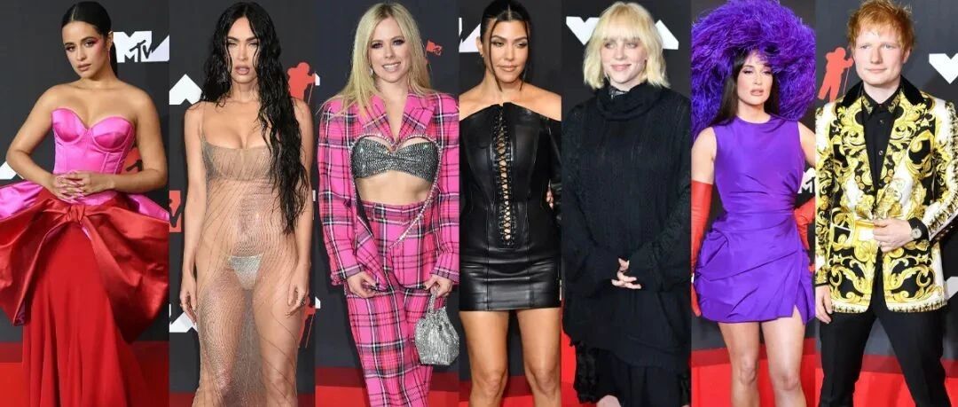 红毯上泼饮料、板凳当帽子、鸡脚高跟鞋...欧美音乐圈的年度大戏VMA又开始了！