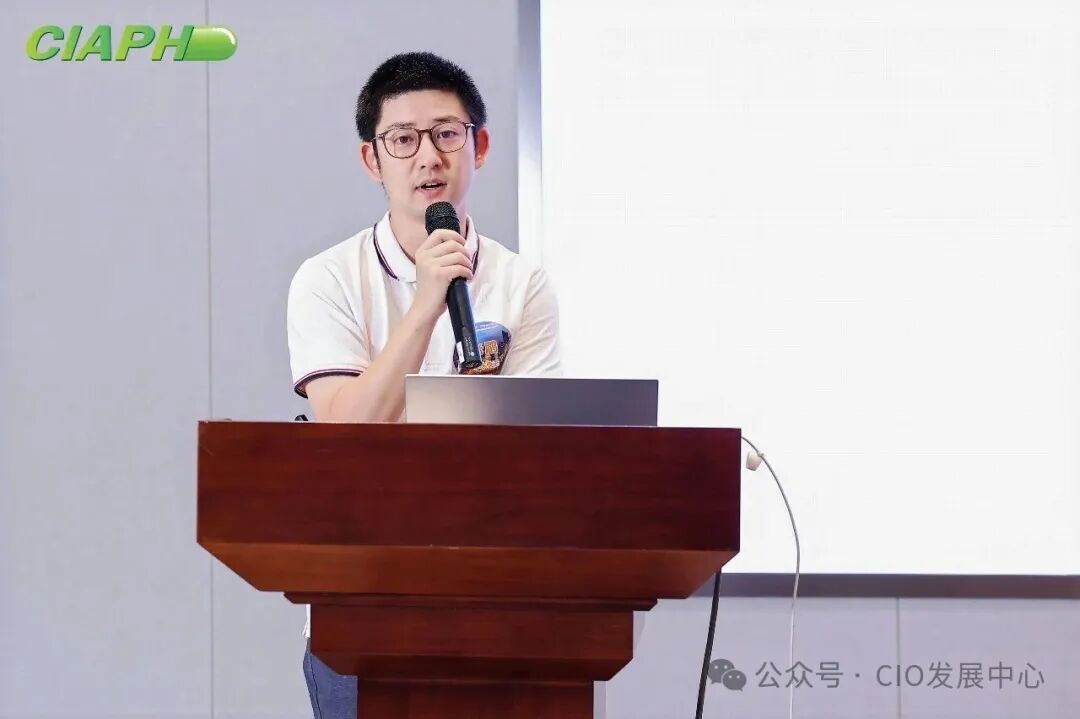 老鹛.jpg